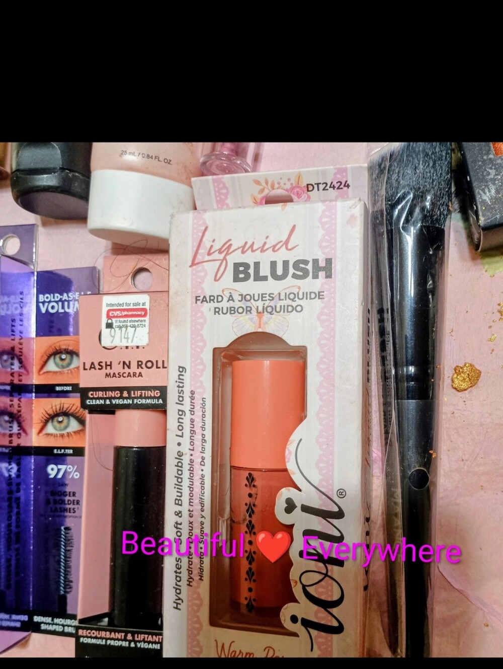 Makeup Bundle - Picture 7 of 7